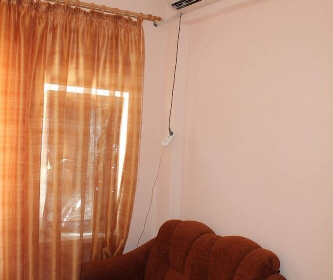 پانسیون Guest House Vesta