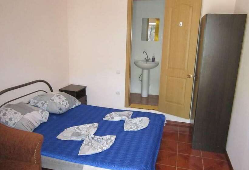 پانسیون Guest House Vesta