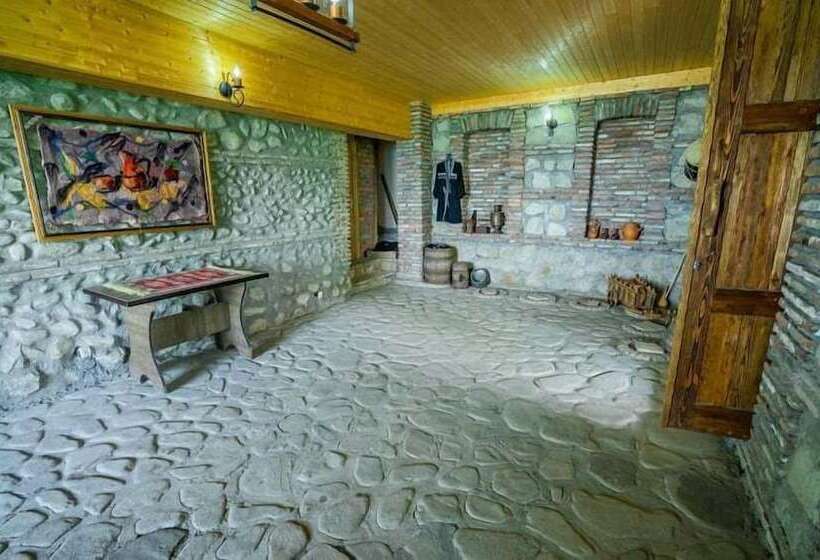 پانسیون Kanudosi Guest House