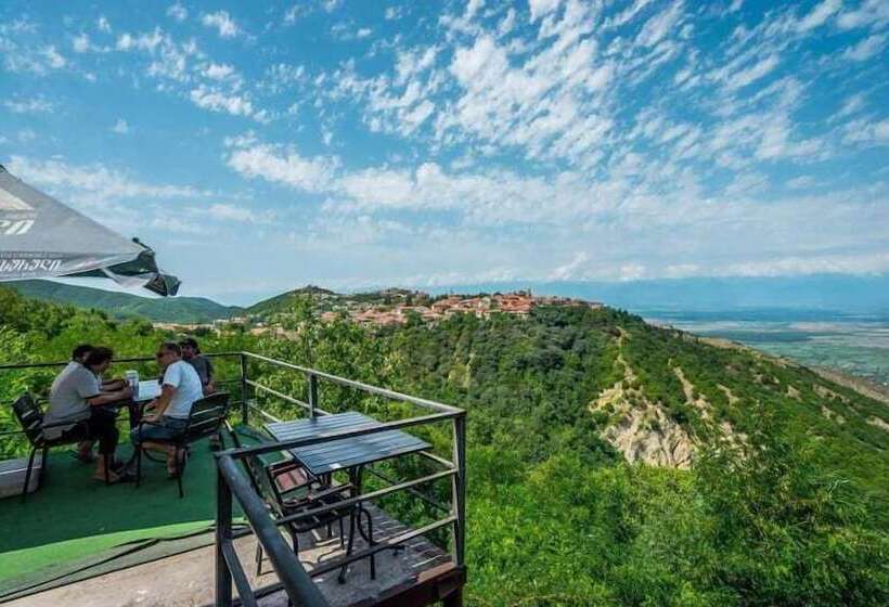 پانسیون Kanudosi Guest House