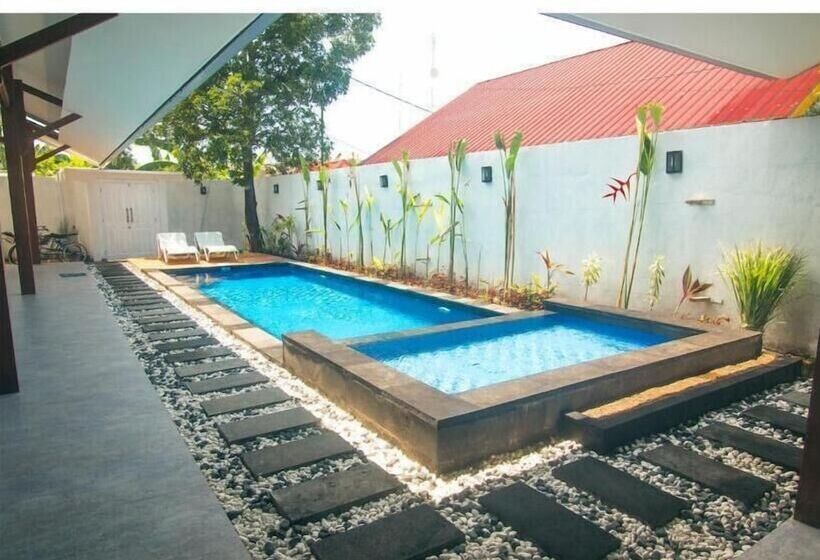 펜션 Kygunaya Villa