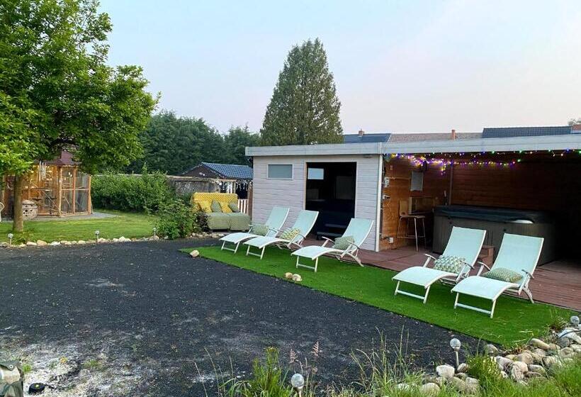 פנסיון Le Chateau De Frankie Spas Saunas