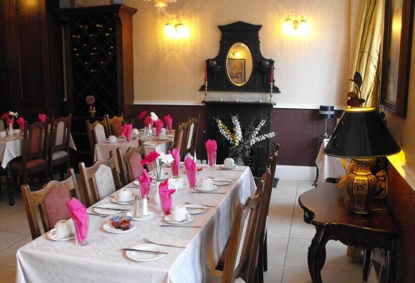 פנסיון Myles Creek