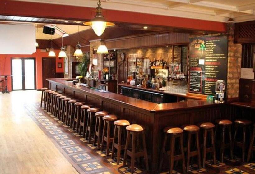 פנסיון Myles Creek