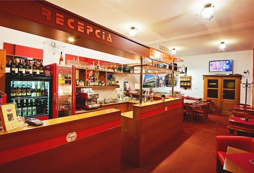 بنسيون Penzión Tavel