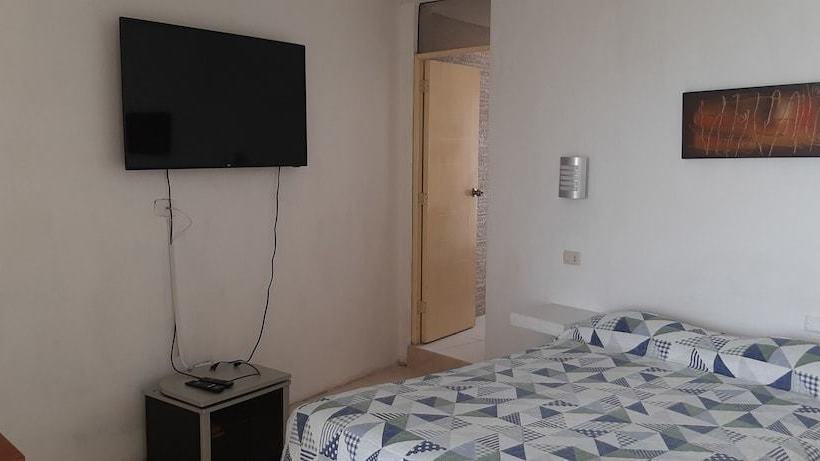 بنسيون Posada Akutiki