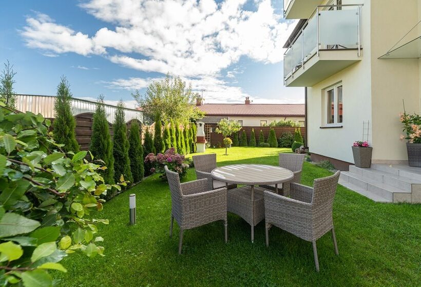 膳宿费 Villa Atlantis