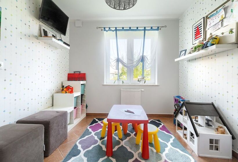 膳宿费 Villa Atlantis