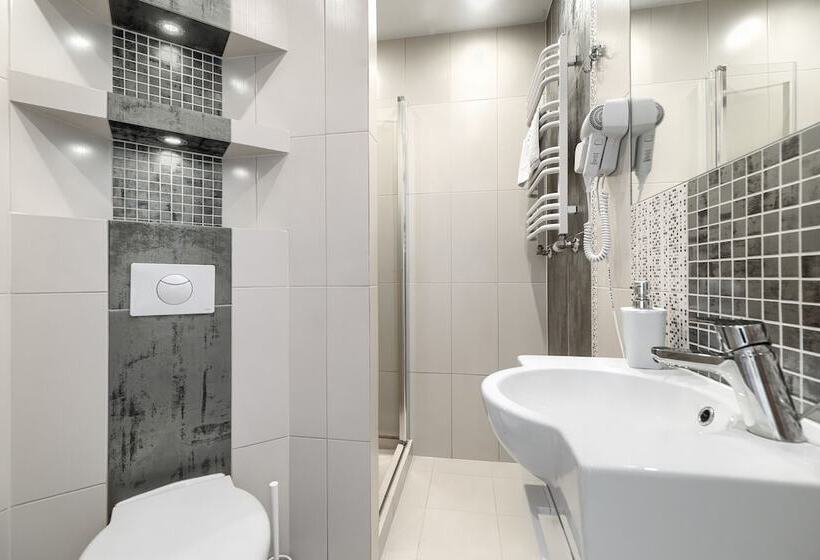 膳宿费 Villa Atlantis