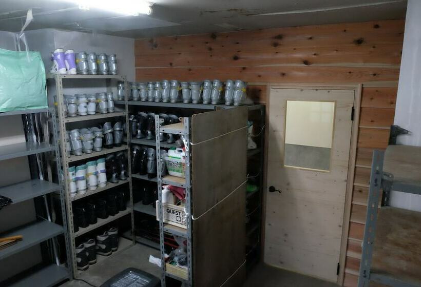 פנסיון Villa Green Grass