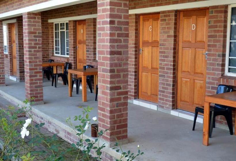 膳宿费 Village Lodge Harrismith