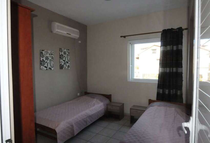 Santa Marina Apartments