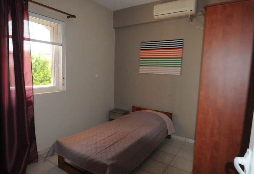 Santa Marina Apartments