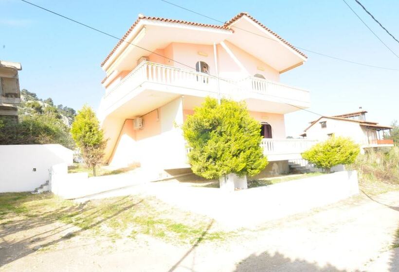 Santa Marina Apartments