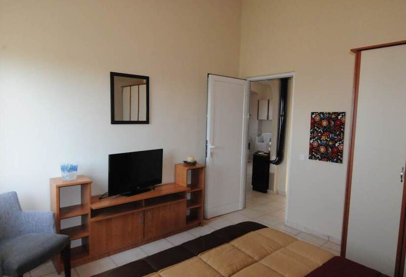 Santa Marina Apartments