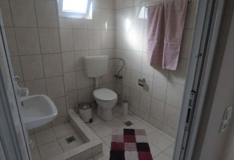 Santa Marina Apartments