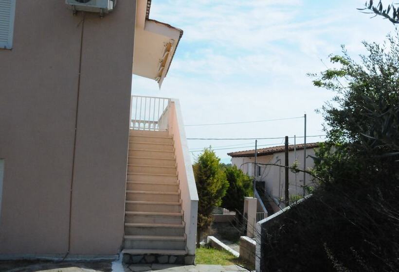 Santa Marina Apartments