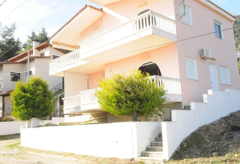 Santa Marina Apartments