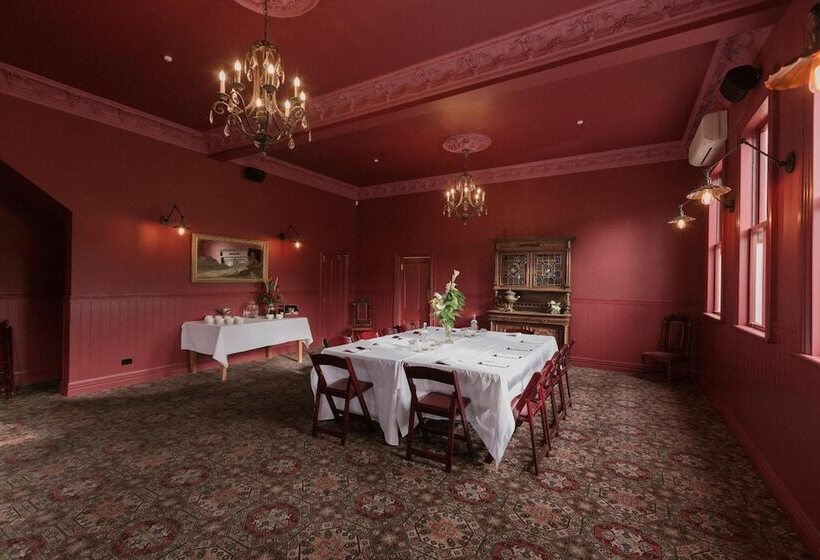 The Royal Hotel Featherston   Boutique