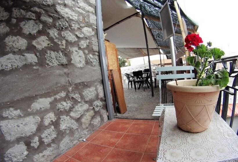 Host El Greco   Hostel