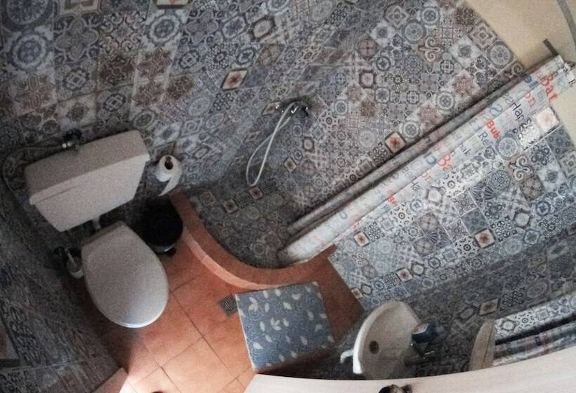 Host El Greco   Hostel