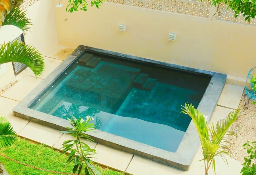 Общежитие Hostal Tunich Naj &