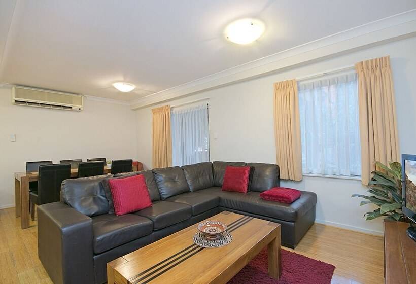 Apartments On Mounts Bay