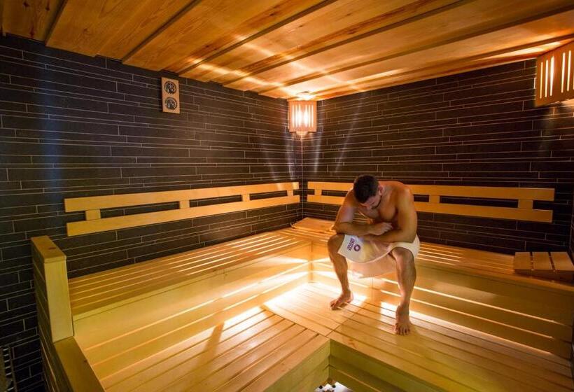 Aura Hotel   Adults Only