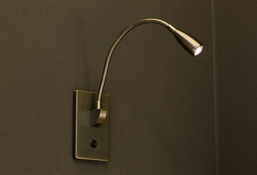 Capsule Hotel Darakhyu T1