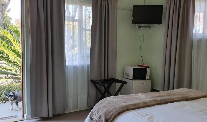 Chez Nous Bed And Breakfast & Self Catering