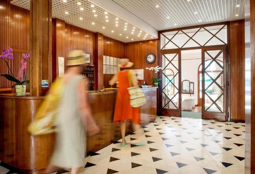 Хостел Beau Sejour