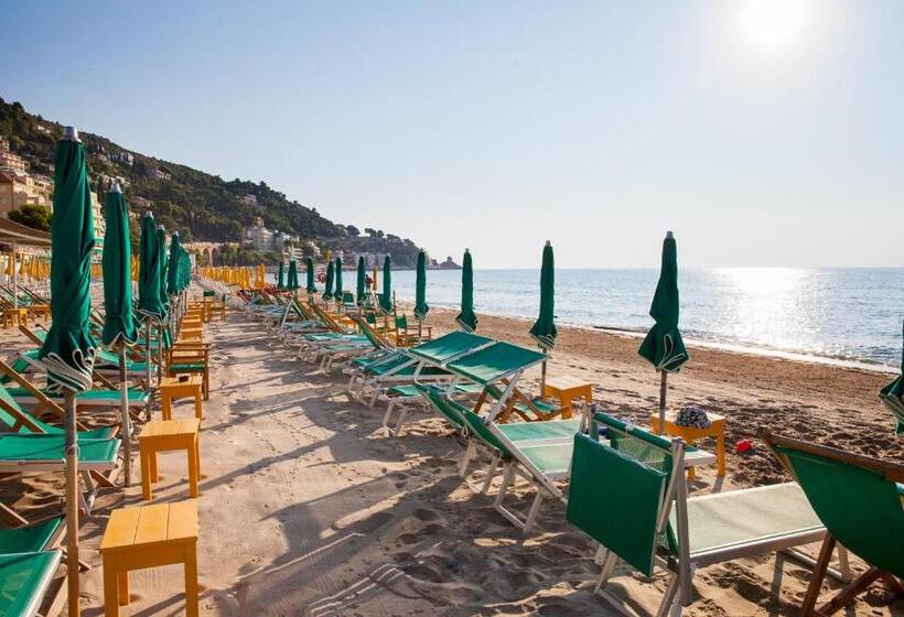 Хостел Beau Sejour