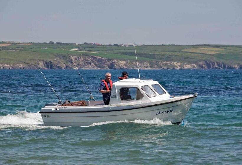 簡易ホテル Dunmore House