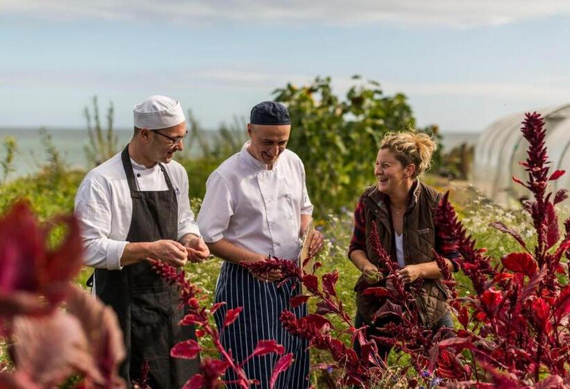 簡易ホテル Dunmore House