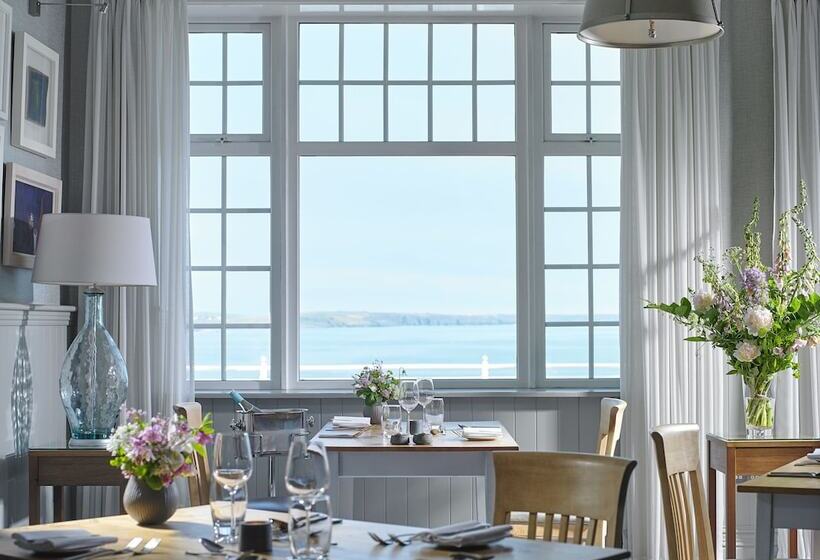 簡易ホテル Dunmore House