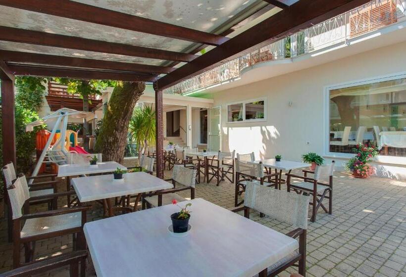 هتل Airone Cervia B&b Camere E Appartamenti