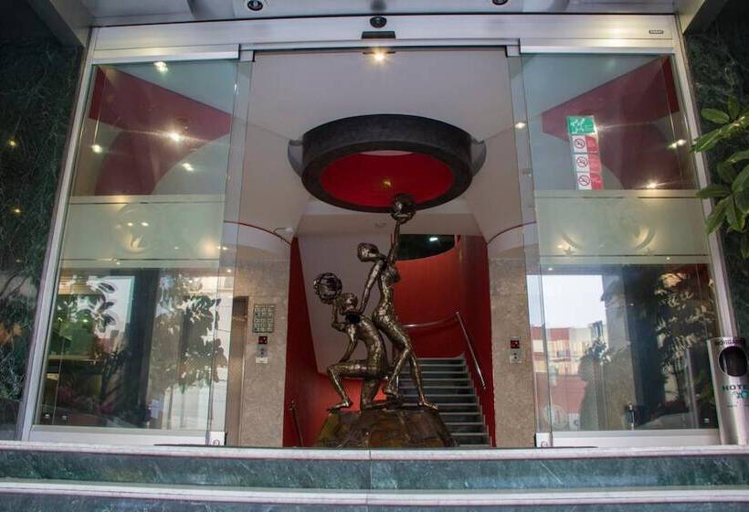 Отель Ambos Mundos