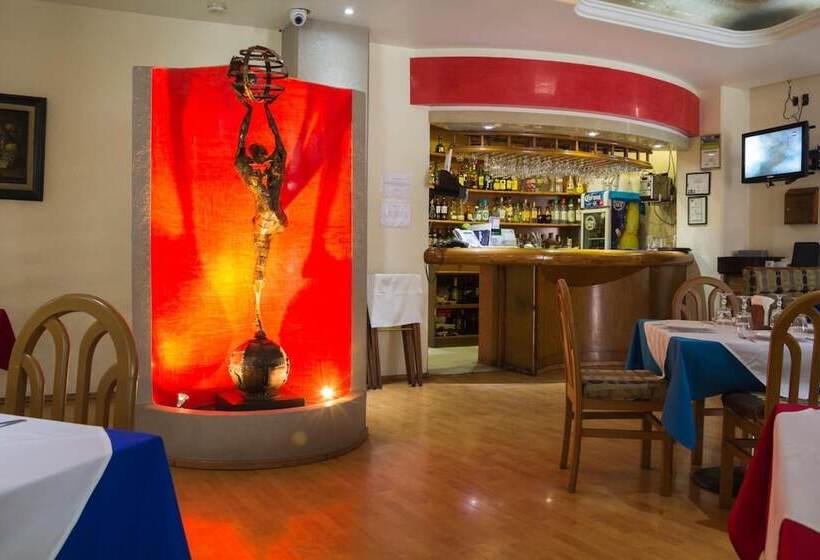 Отель Ambos Mundos