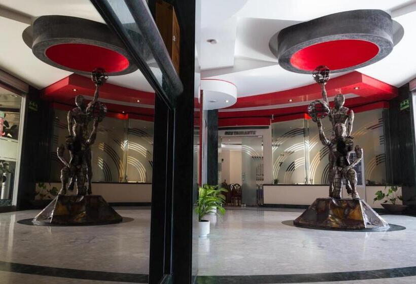 Отель Ambos Mundos