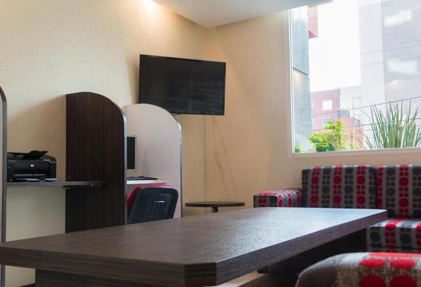 Отель Ambos Mundos