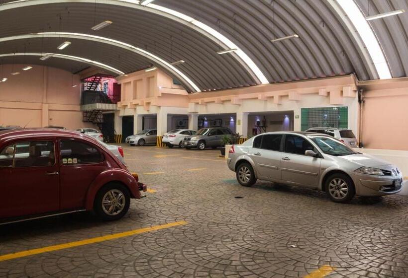 Отель Ambos Mundos