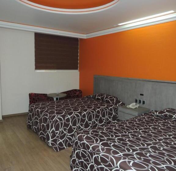 Отель Ambos Mundos