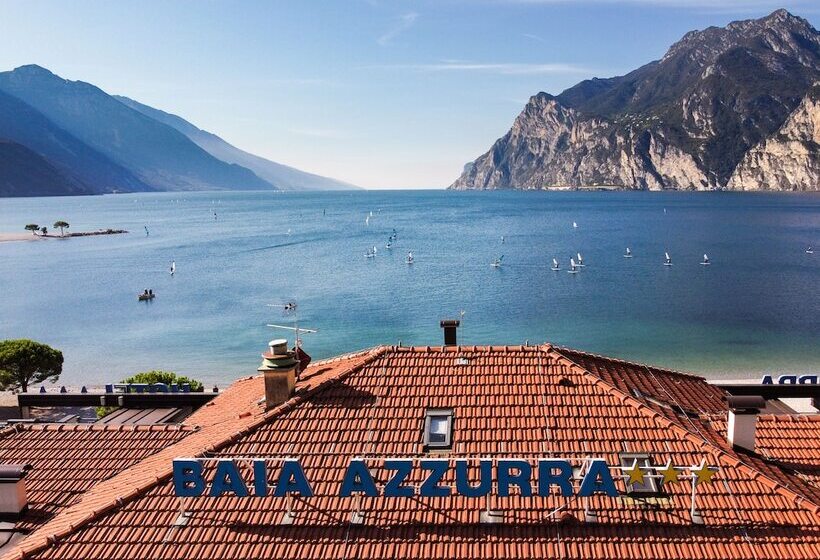 هتل Baia Azzurra   Lake Front