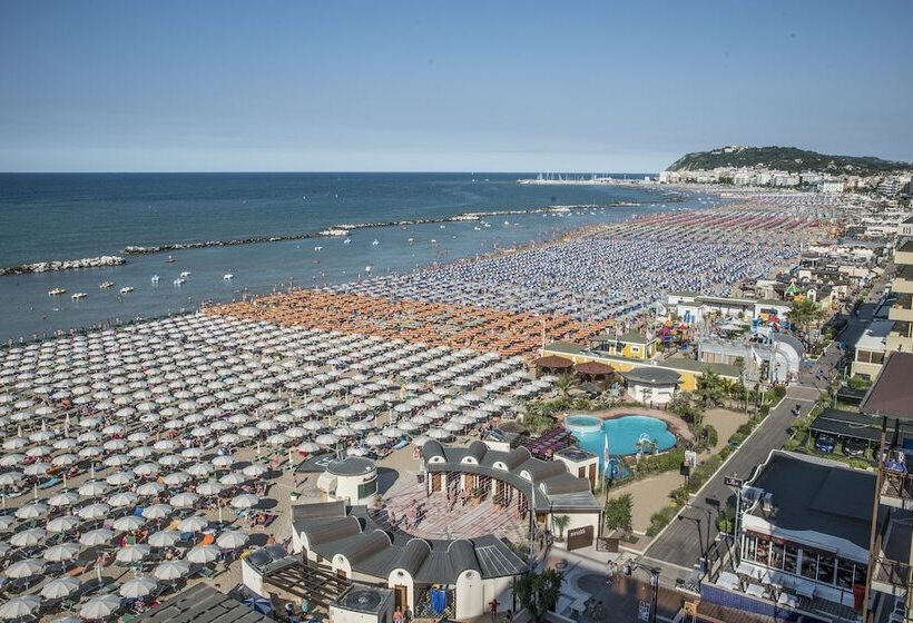 فندق Baia Marina