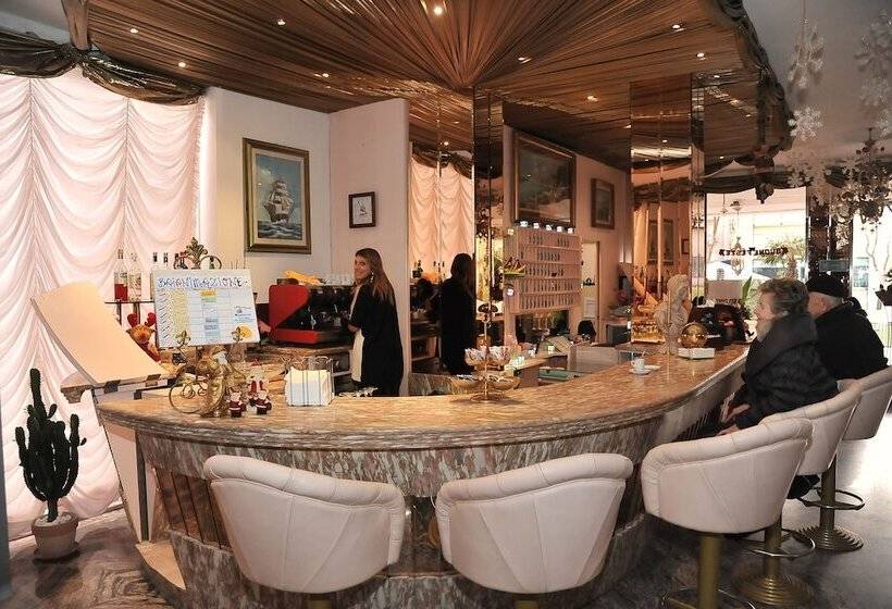 فندق Baia Marina