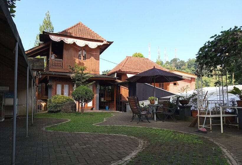 호텔 Bantal Guling Villa