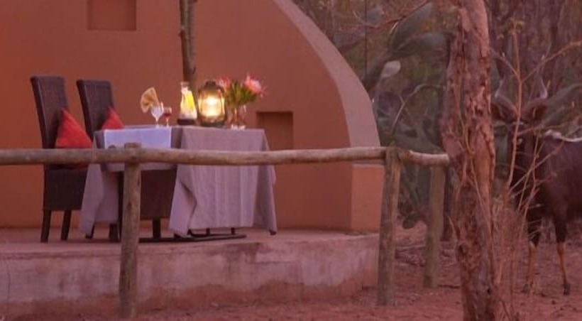 בית מלון כפרי Bateleur Tented Safari Lodge And Bush Spa