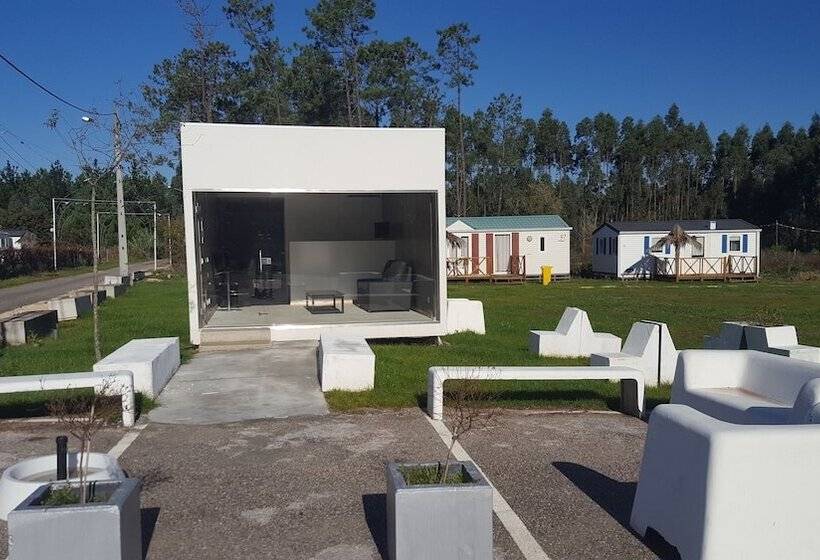 ホテル Casinhas Do Alentejano   Lands House Bungalows