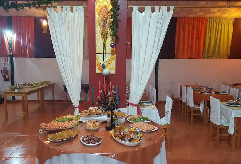 ホテル Casinhas Do Alentejano   Lands House Bungalows