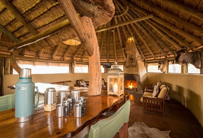 فندق Bushwa Game Lodge